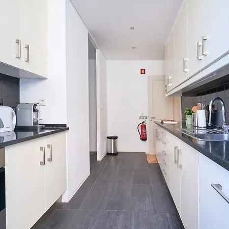 Sunny In Lisbon! Lizbona